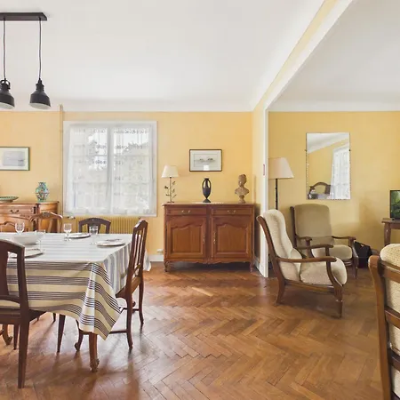 Maison Avec Jardin A 1km De La Du Mauret Feriehus